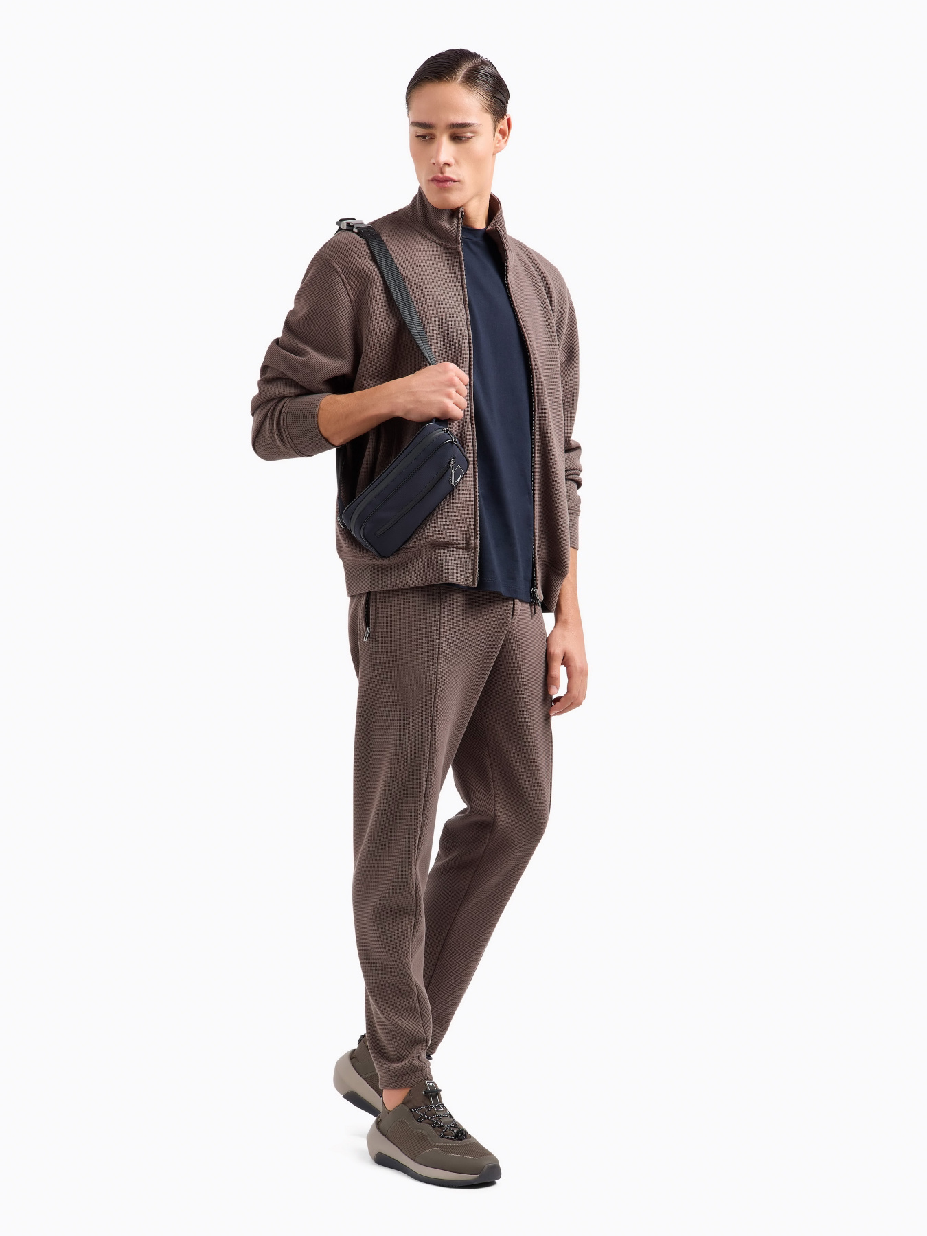 Кофта Emporio Armani Travel Essentials модель EM000944-AF13358-U6200 Фото