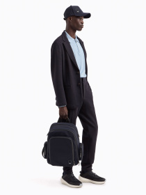 Штаны спортивные Emporio Armani Travel Essentials модель EM000954-AF13358-UB118 Фото