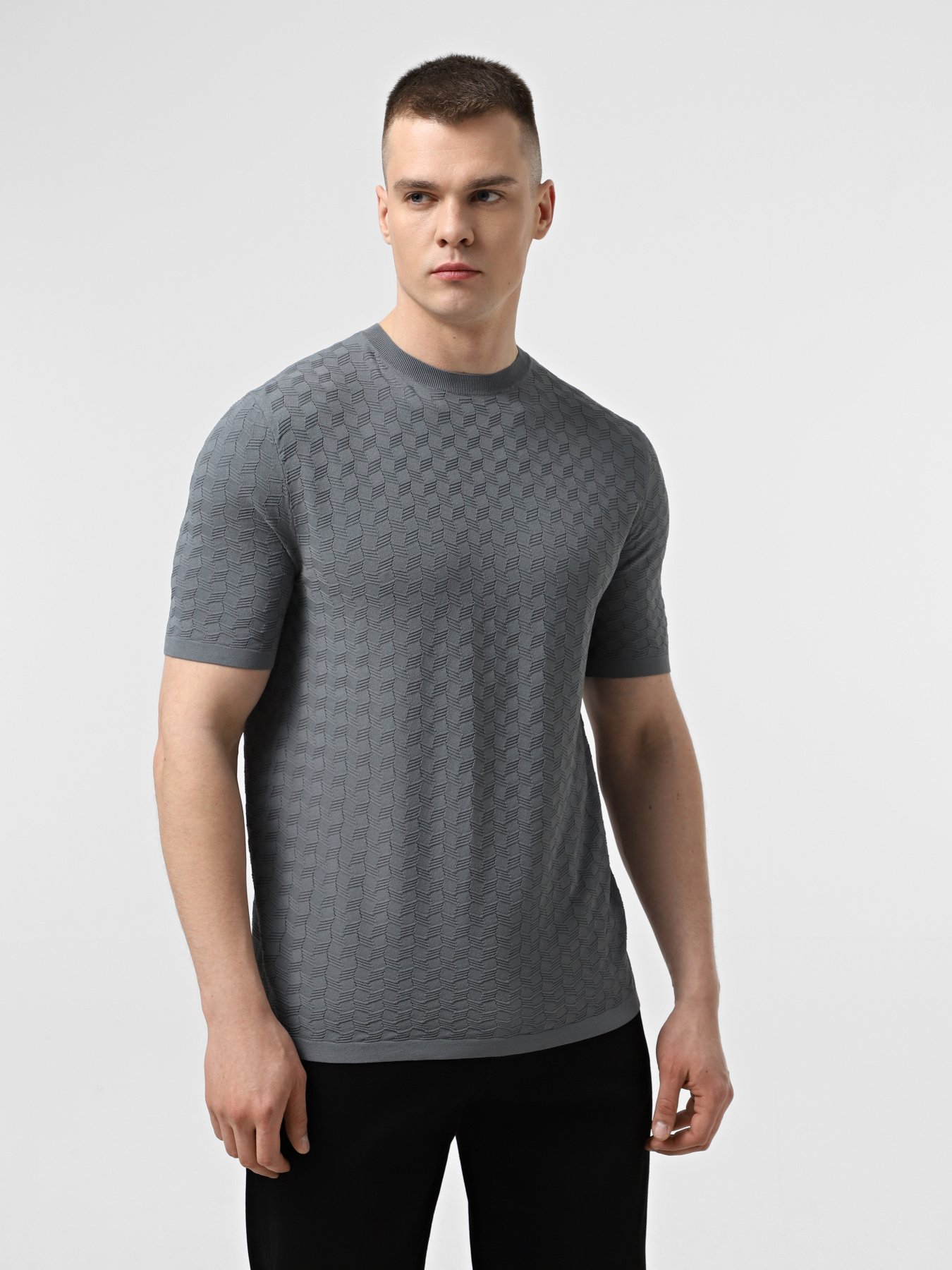 Футболка Emporio Armani модель EM001564-AF14853-F8089 Футболка Emporio Armani модель EM001564-AF14853-F8089 Фото