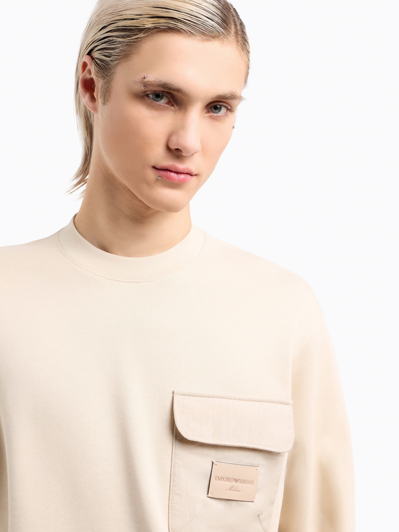 Свитшот Emporio Armani модель EM001715-AF13713-U1088 Фото