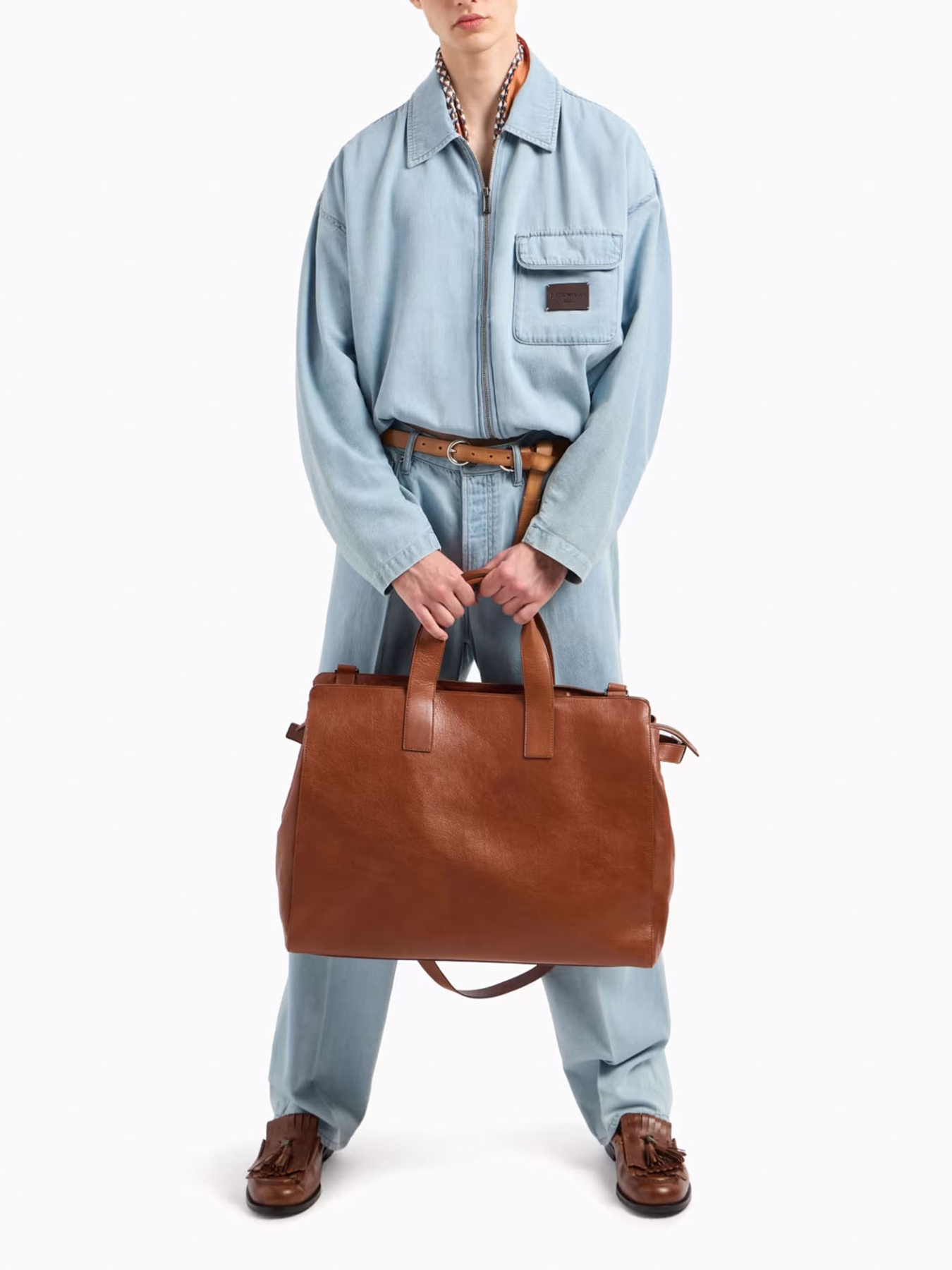 Широкі джинси Emporio Armani модель EM000665-AF13428-MB003 Фото