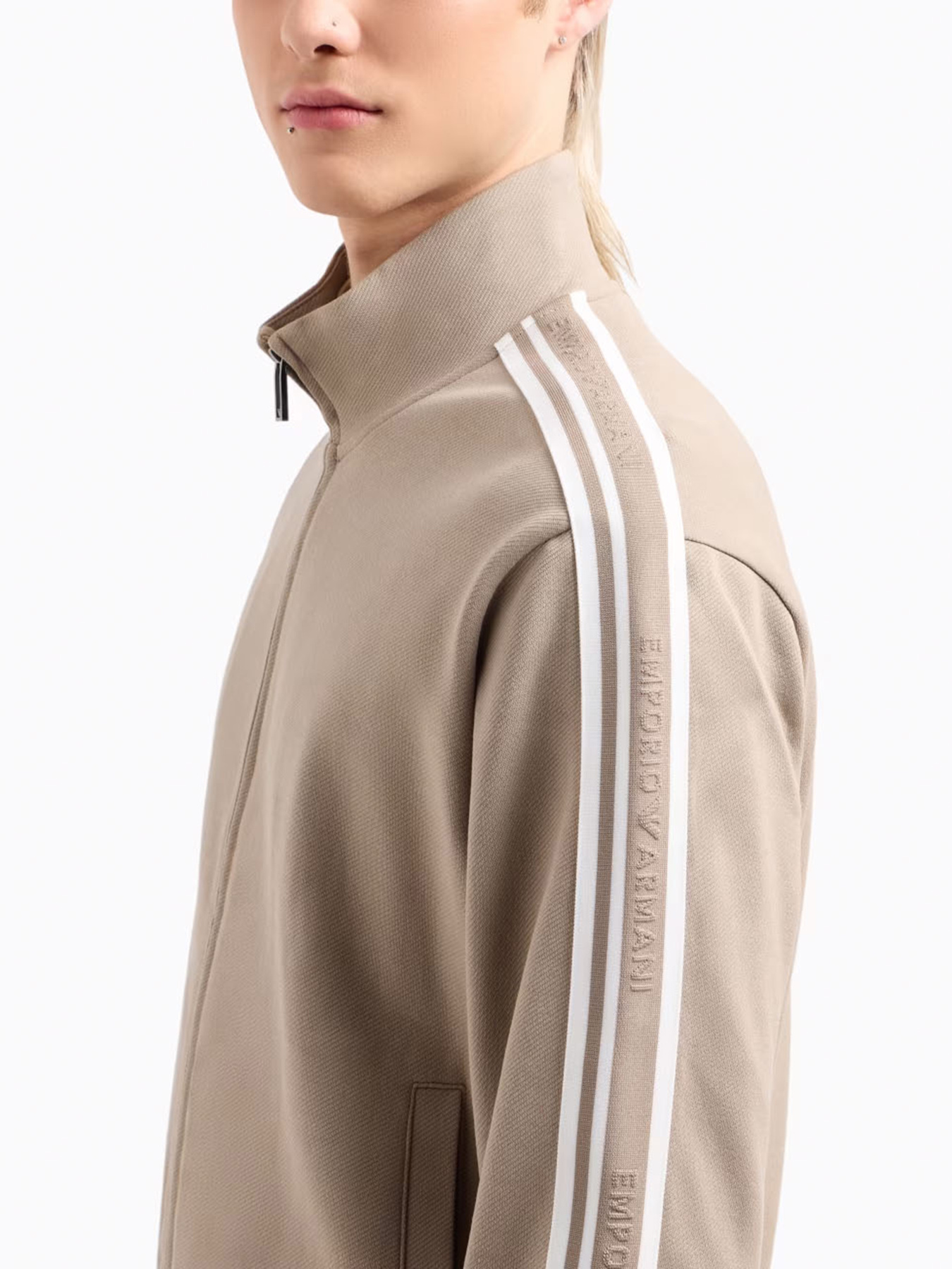 Кофта Emporio Armani модель EM001110-AF13488-U6167 Фото