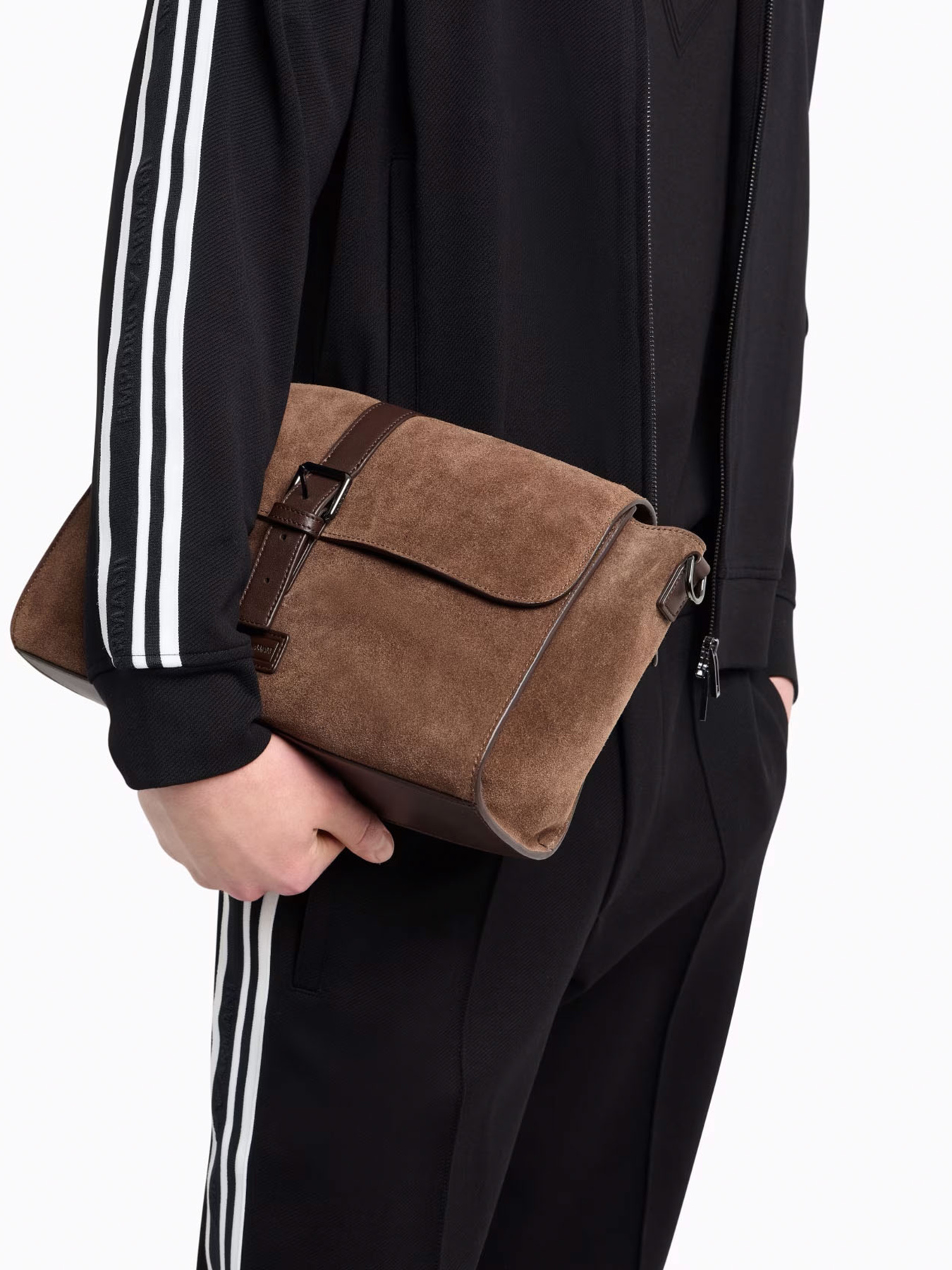 Кофта Emporio Armani модель EM001110-AF13488-UC001 Кофта Emporio Armani модель EM001110-AF13488-UC001 Фото