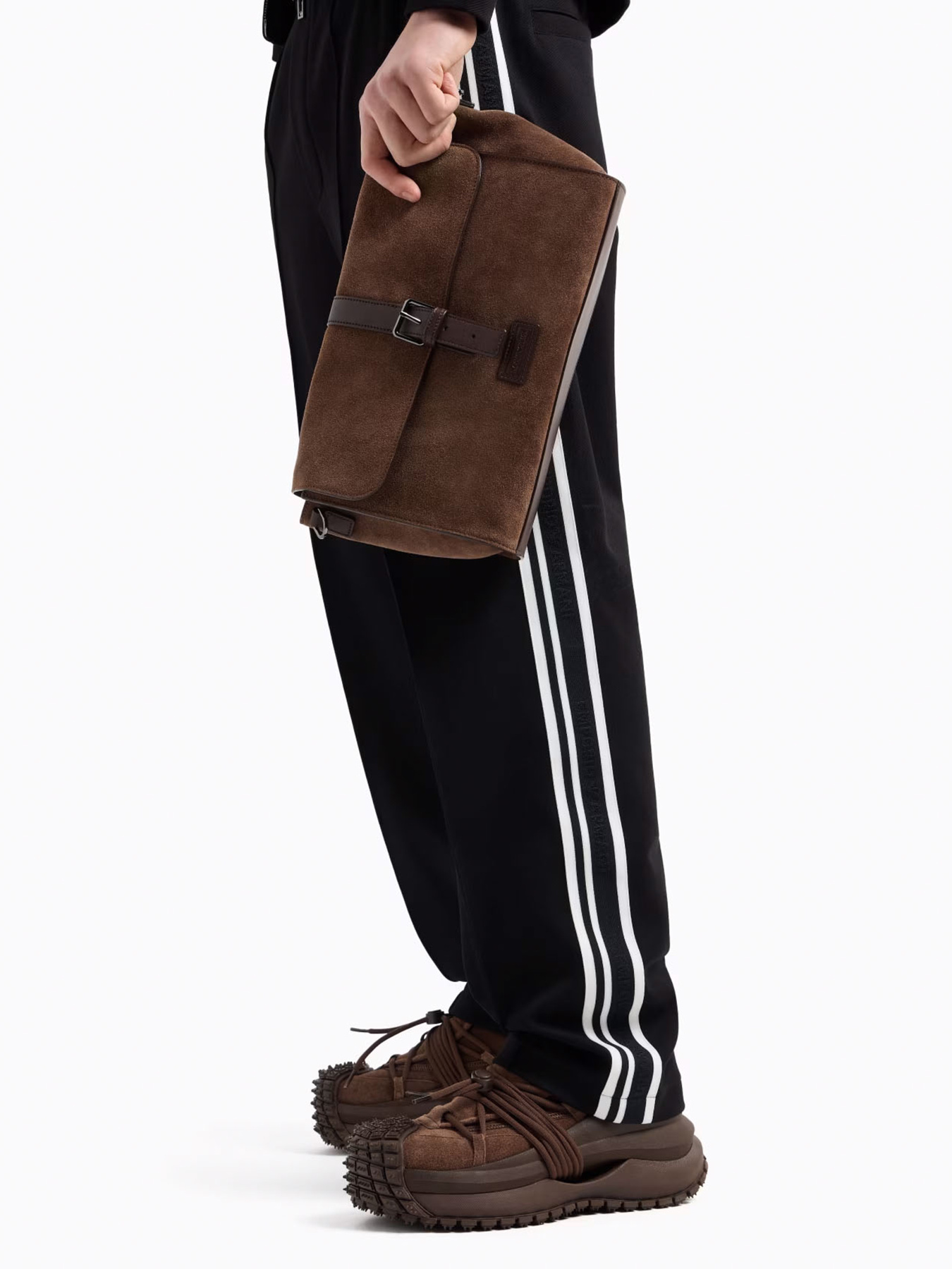 Штаны спортивные Emporio Armani модель EM001111-AF13488-UC001 Штаны спортивные Emporio Armani модель EM001111-AF13488-UC001 Фото