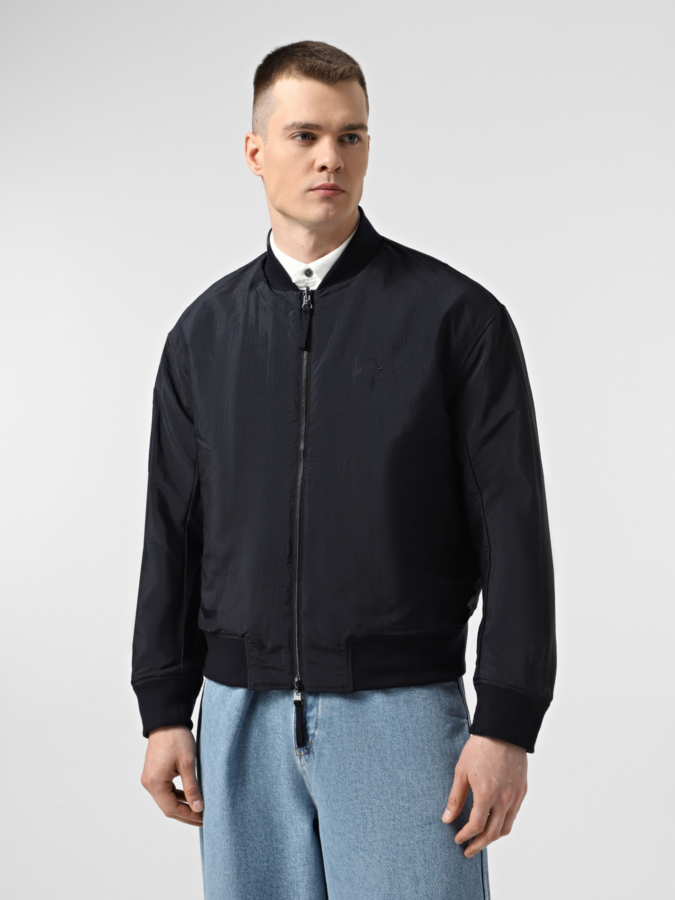 Бомбер Emporio Armani модель EM001361-AF12938-UB118 Фото
