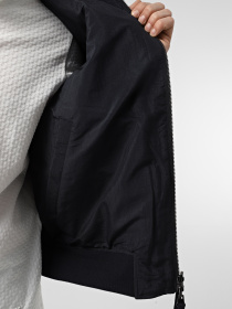 Бомбер Emporio Armani модель EM001361-AF12938-UB118 Фото