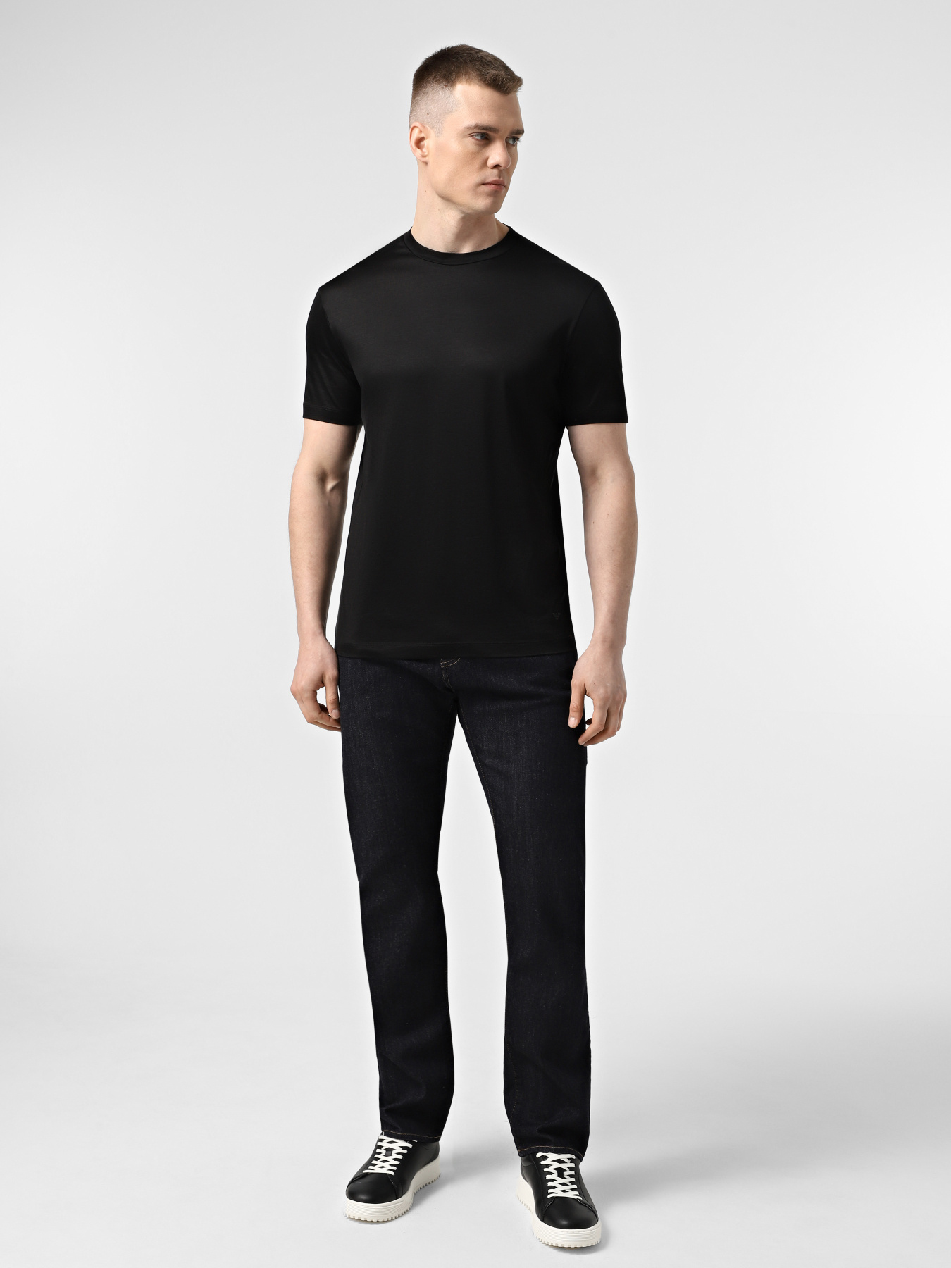 Прямые джинсы Emporio Armani модель EM001370-AF14116-MB001 Фото