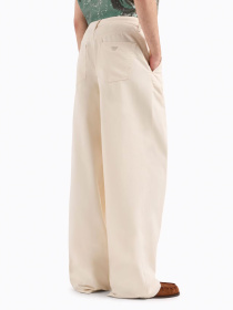 Широкі джинси Emporio Armani модель EM001673-AF15210-U1109 Фото