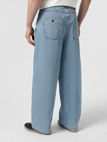 Широкі джинси Emporio Armani модель EM001705-AF13269-MB002 Фото