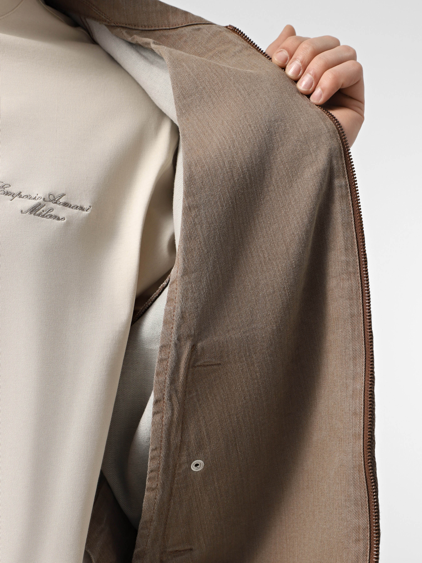 Демісезонна куртка Emporio Armani Armani Sustainable модель EM001712-AF13012-U6192 Фото