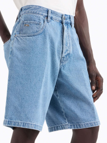 Джинсові шорти Emporio Armani модель EM001723-AF13269-MB002 Джинсові шорти Emporio Armani модель EM001723-AF13269-MB002 Фото