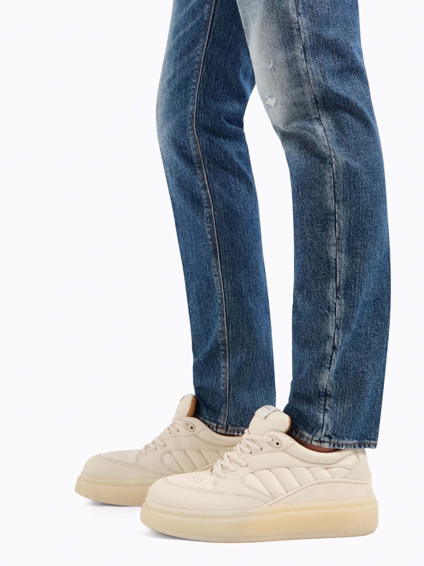 Зауженные джинсы Emporio Armani модель EM000121-AF13281-MB002 Фото