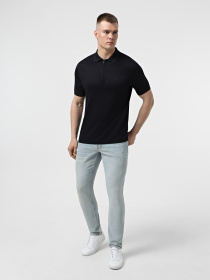 Зауженные джинсы Emporio Armani модель EM000121-AF13281-MB003 Фото