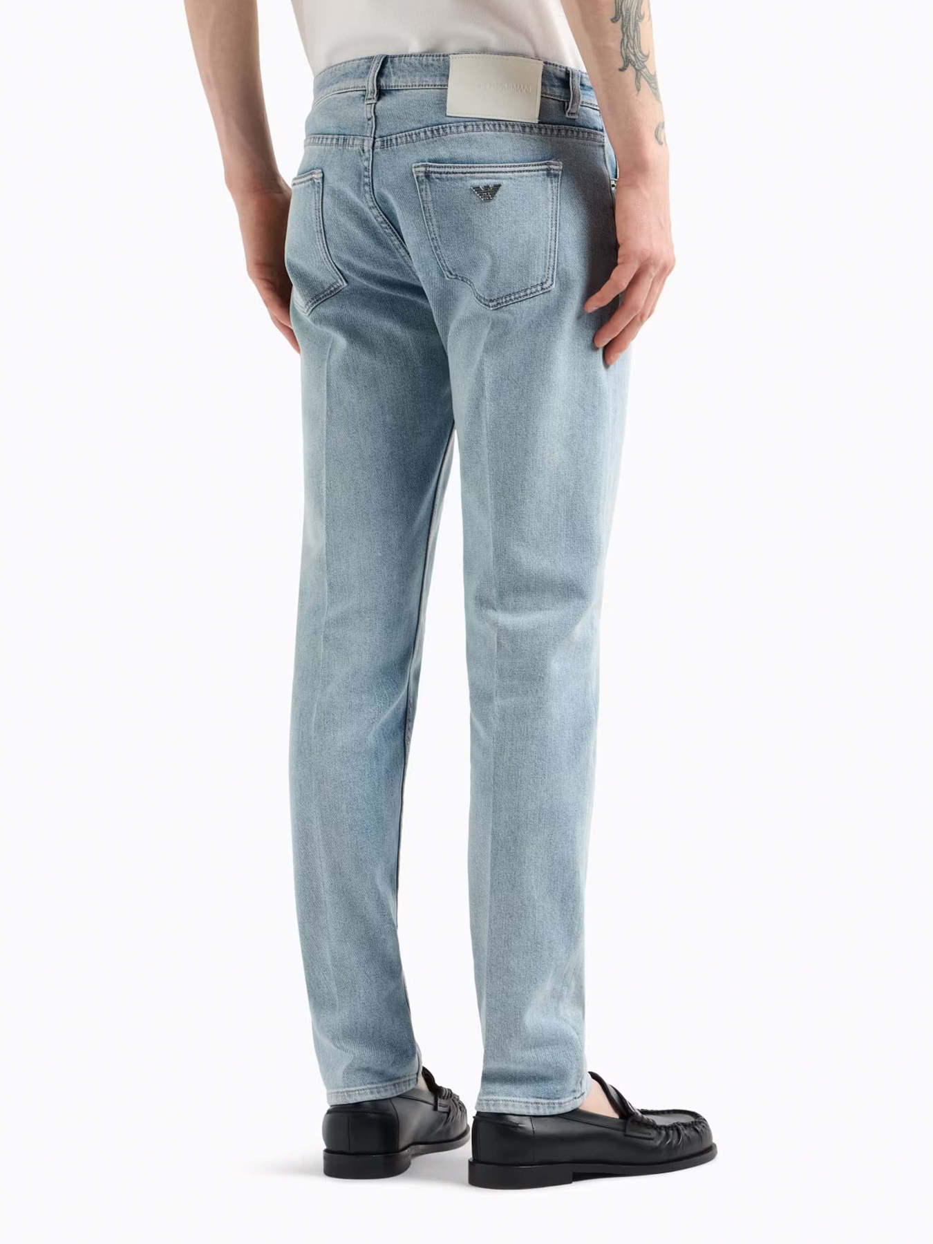 Зауженные джинсы Emporio Armani модель EM000668-AF13429-MB003 Фото