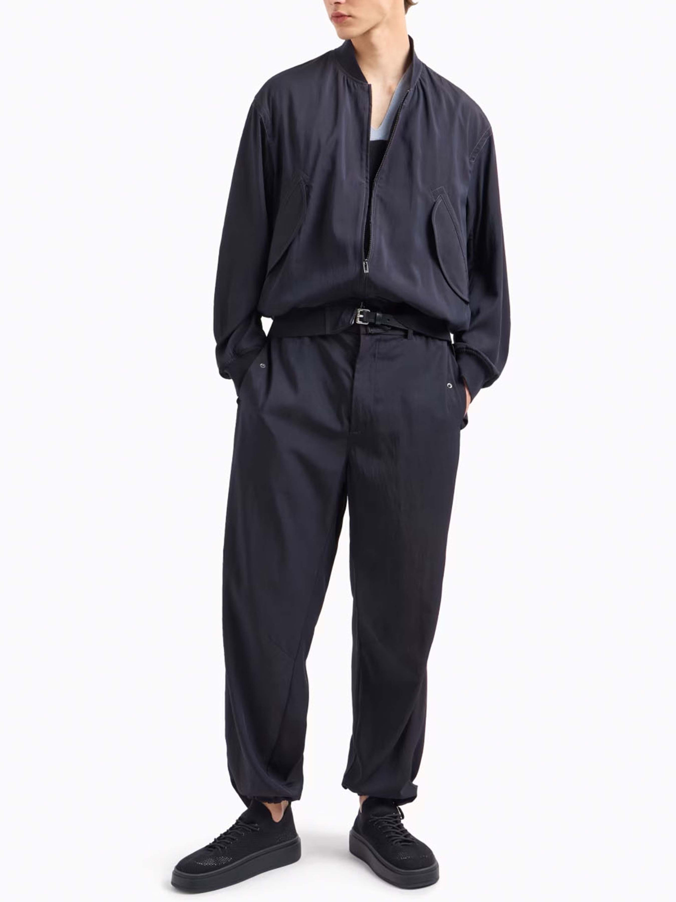 Бомбер Emporio Armani модель EM001043-AF13710-UB118 Фото