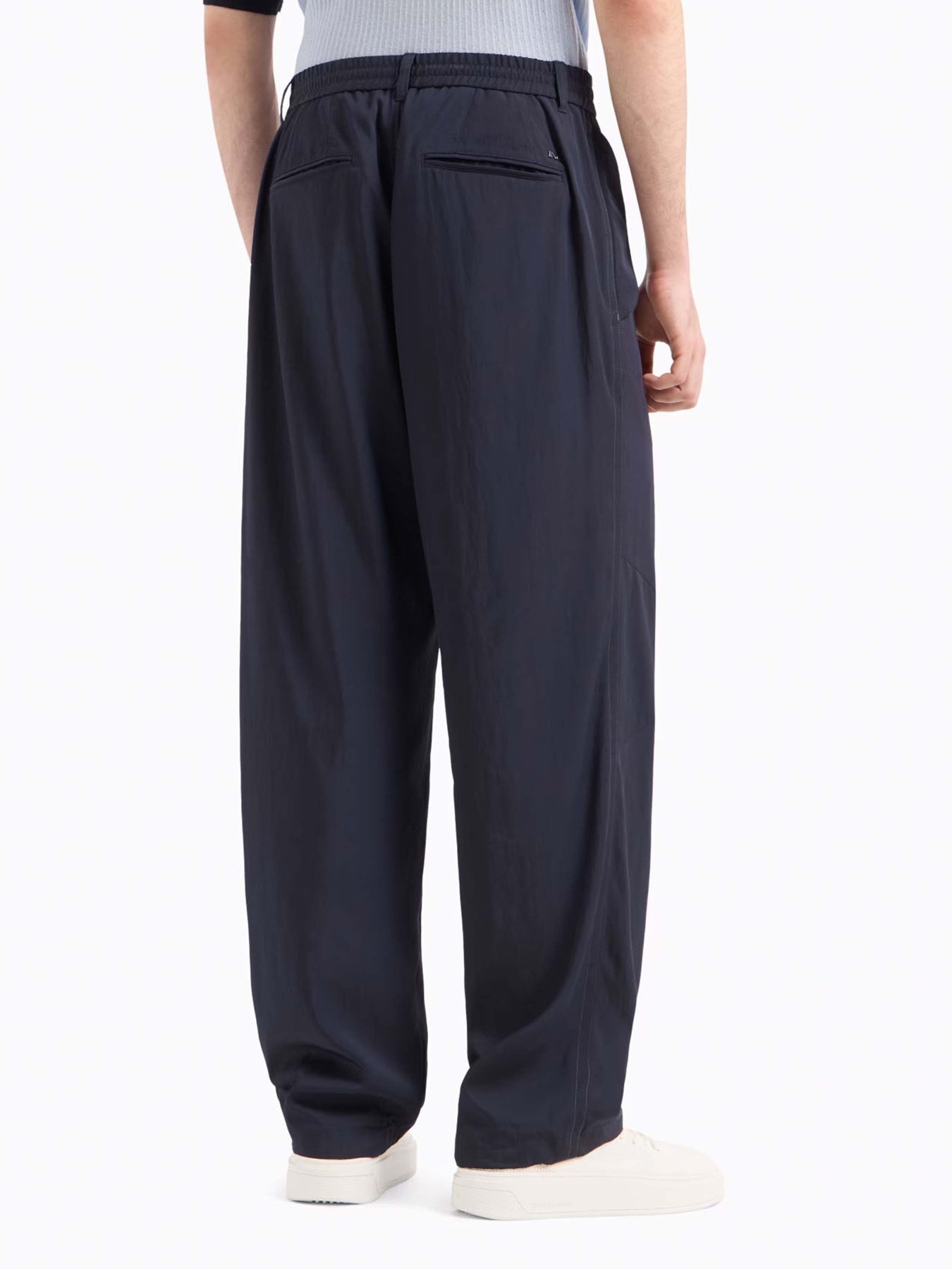 Брюки повседневные Emporio Armani модель EM001189-AF13710-UB118 Фото