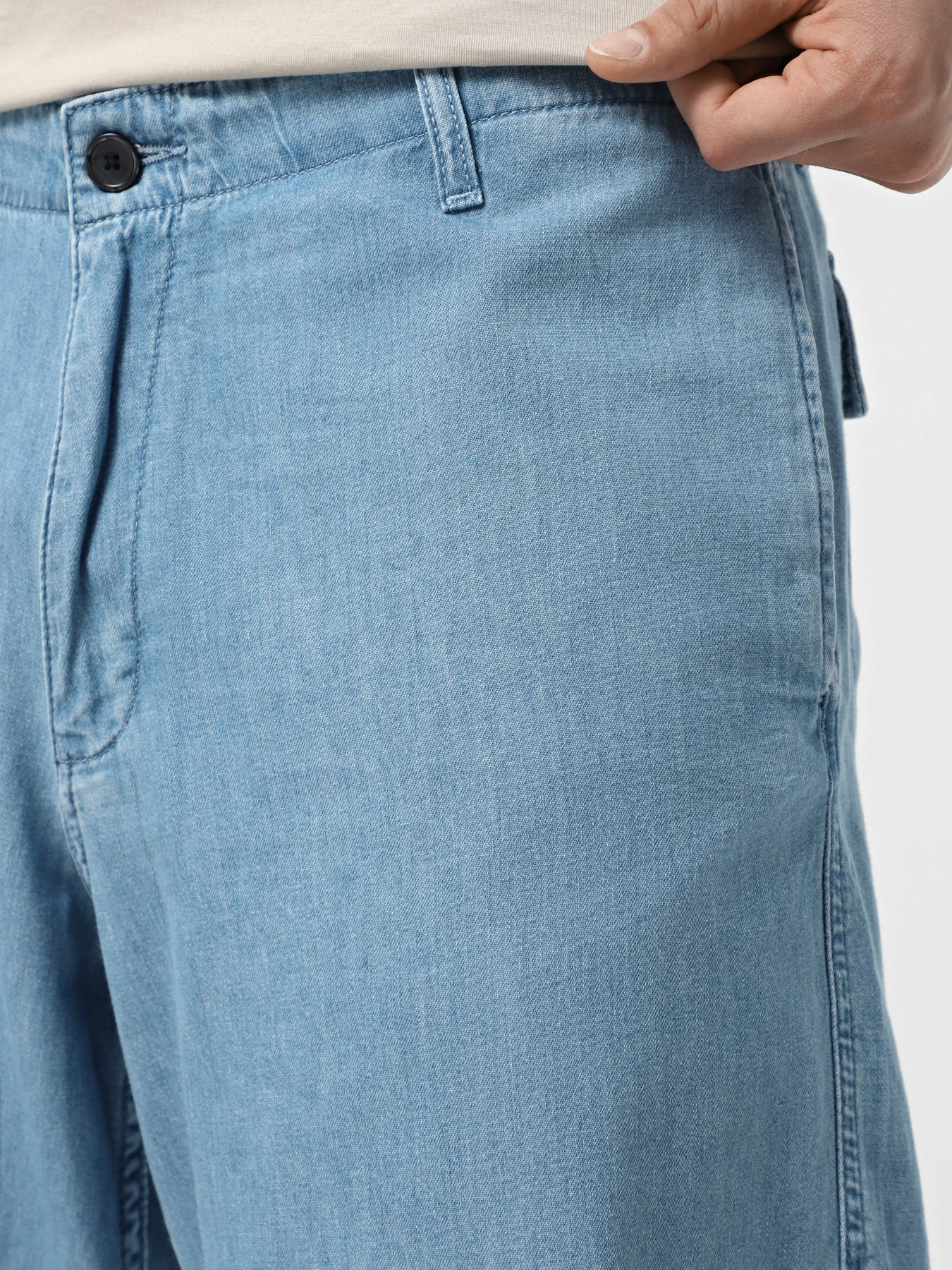 Джинсові шорти Emporio Armani Armani Sustainable модель EM001250-AF13910-MB003 Фото