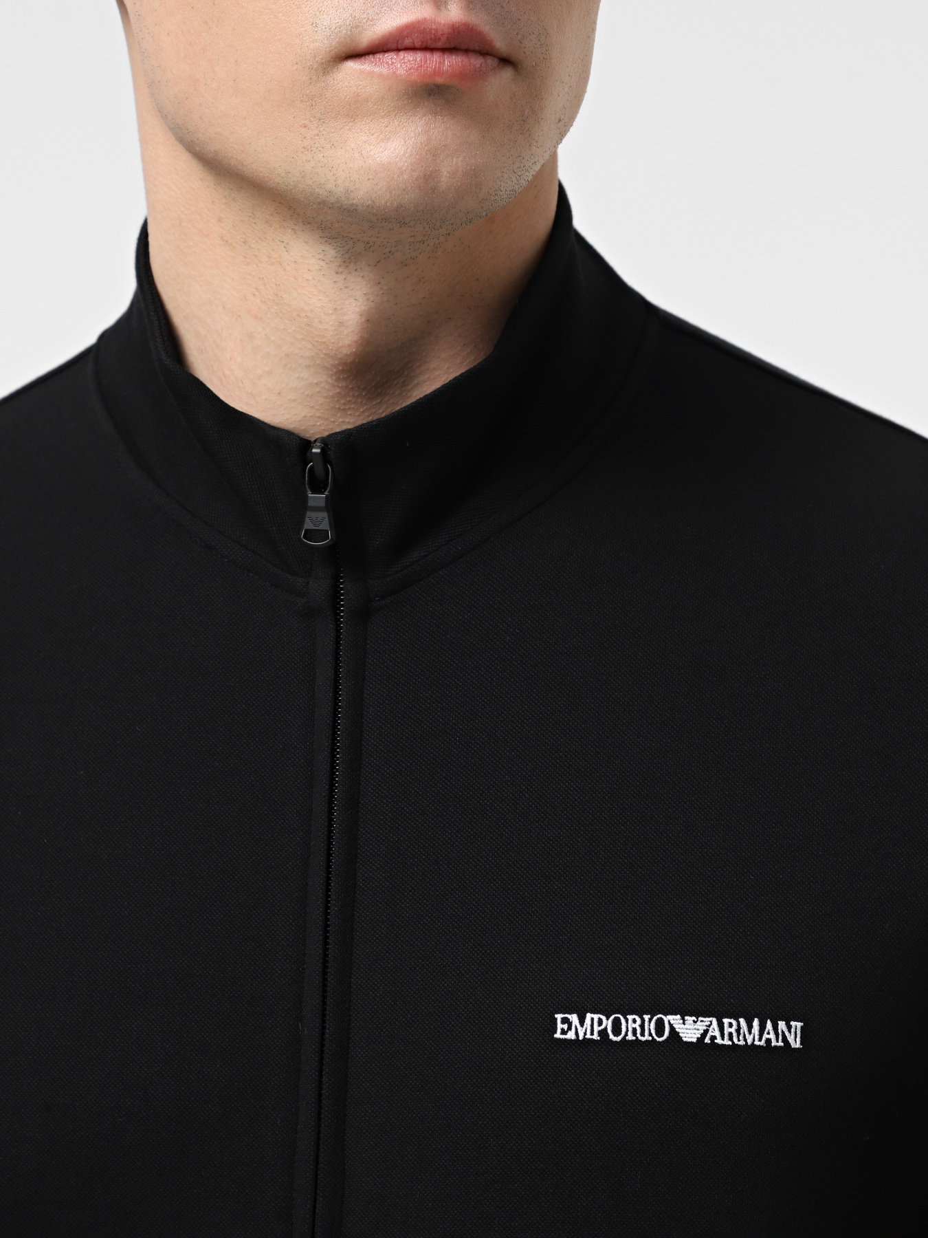 Кофта Emporio Armani модель EM001386-AF10790-UC001 Фото