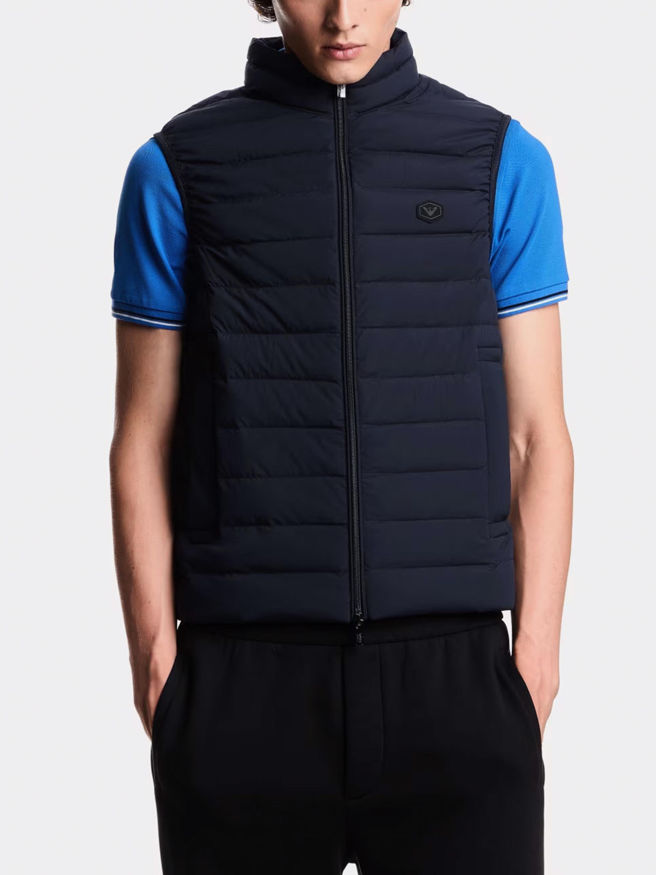 Жилет Emporio Armani модель 8N1BQ1-1NLRZ-0920 Жилет Emporio Armani модель 8N1BQ1-1NLRZ-0920 Фото