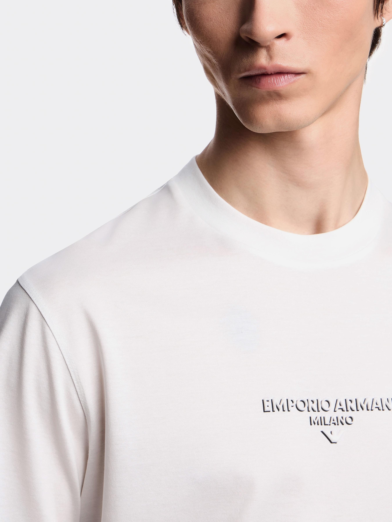 Футболка Emporio Armani модель EM002838-AF10761-U0003 Фото