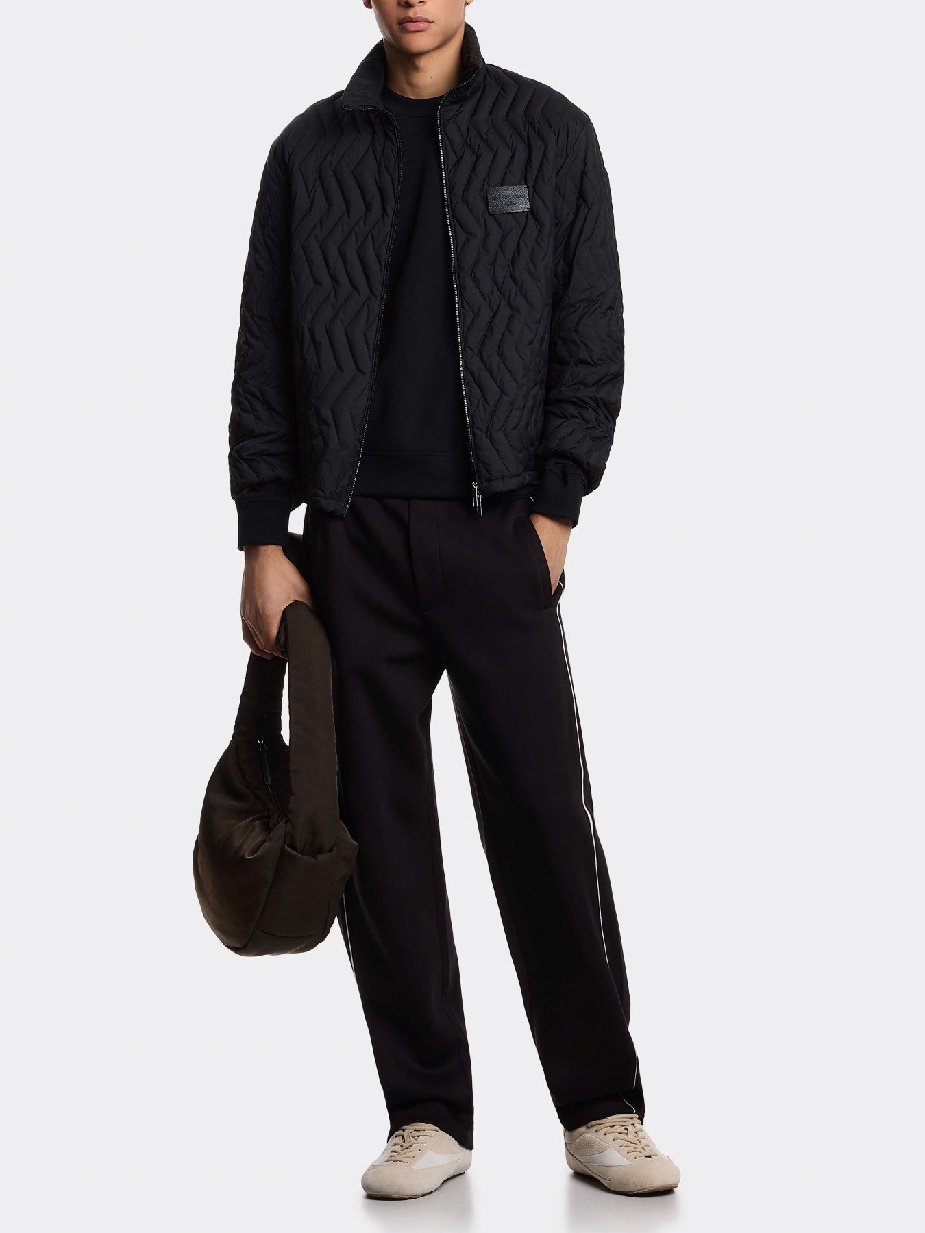 Свитшот Emporio Armani модель EM002919-AF10013-UC001 Фото