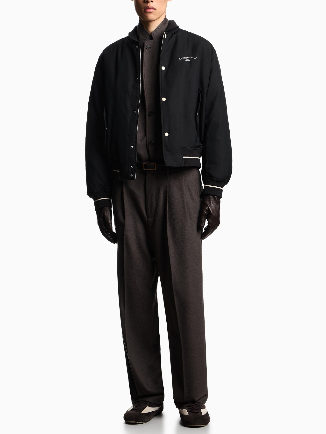 Бомбер Emporio Armani модель EM003124-AF18264-UC001 Фото