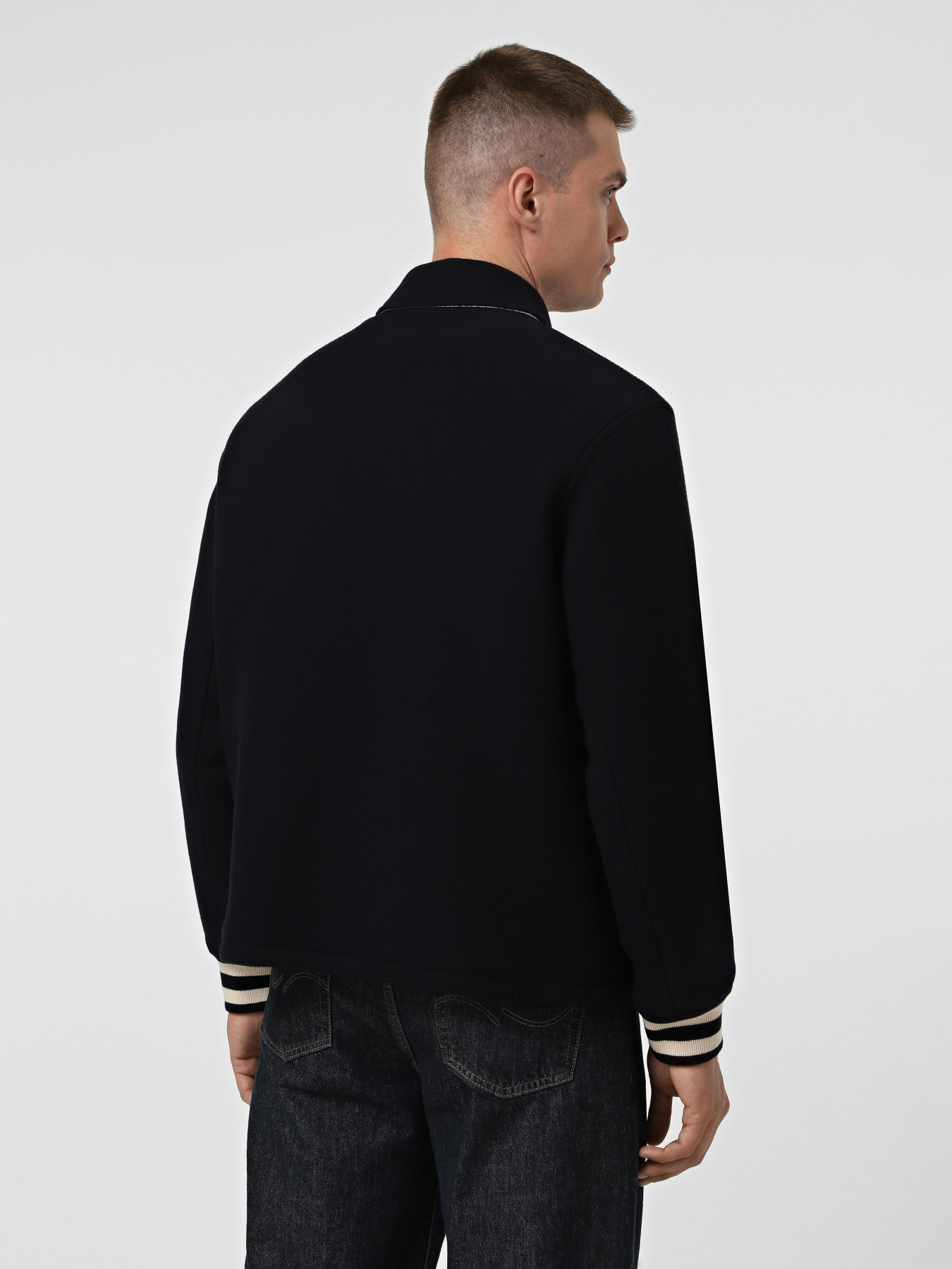 Бомбер Emporio Armani модель EM003125-AF17330-UB118 Бомбер Emporio Armani модель EM003125-AF17330-UB118 Фото