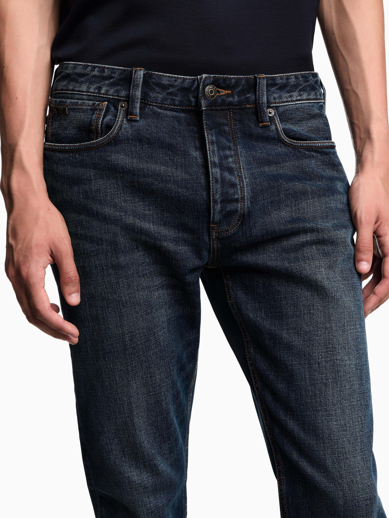 Прямі джинси Emporio Armani модель EM000668-AF17486-MB001 Фото