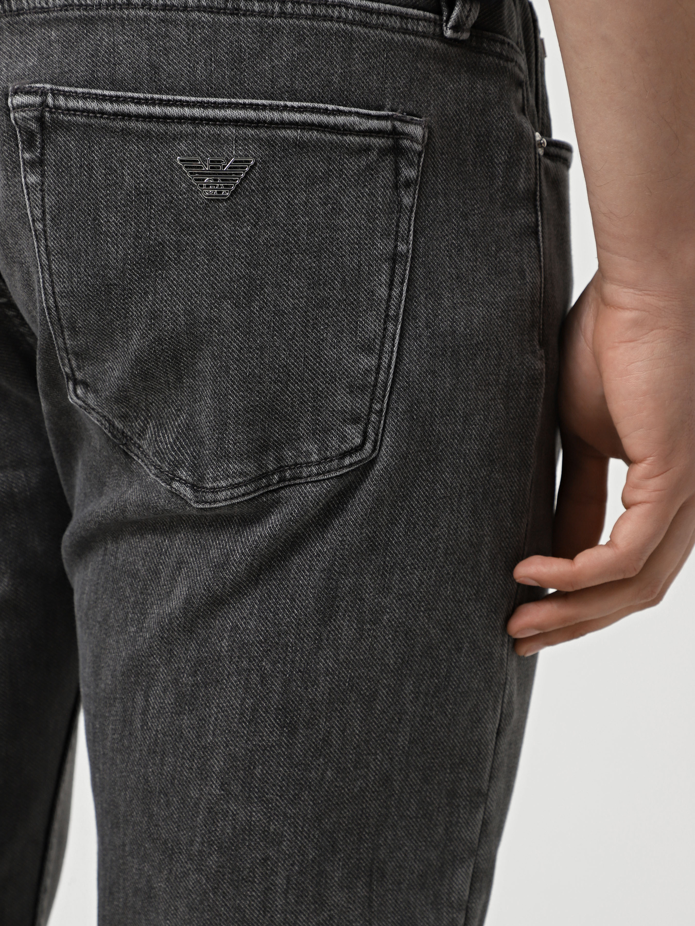 Прямі джинси Emporio Armani модель EM000668-AF17494-M8001 Фото