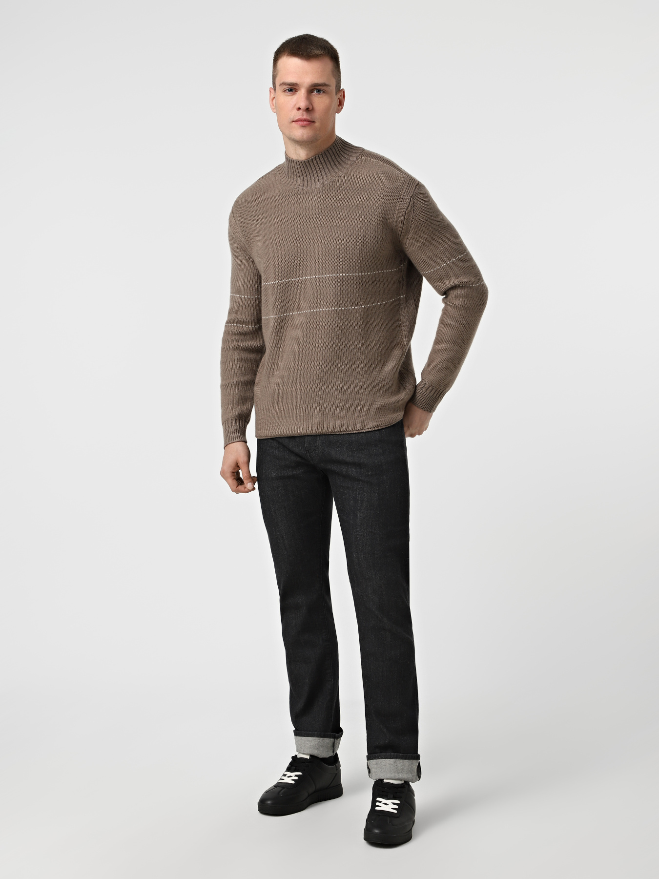 Джемпер Emporio Armani модель EM002024-AF18103-U6189 Джемпер Emporio Armani модель EM002024-AF18103-U6189 Фото