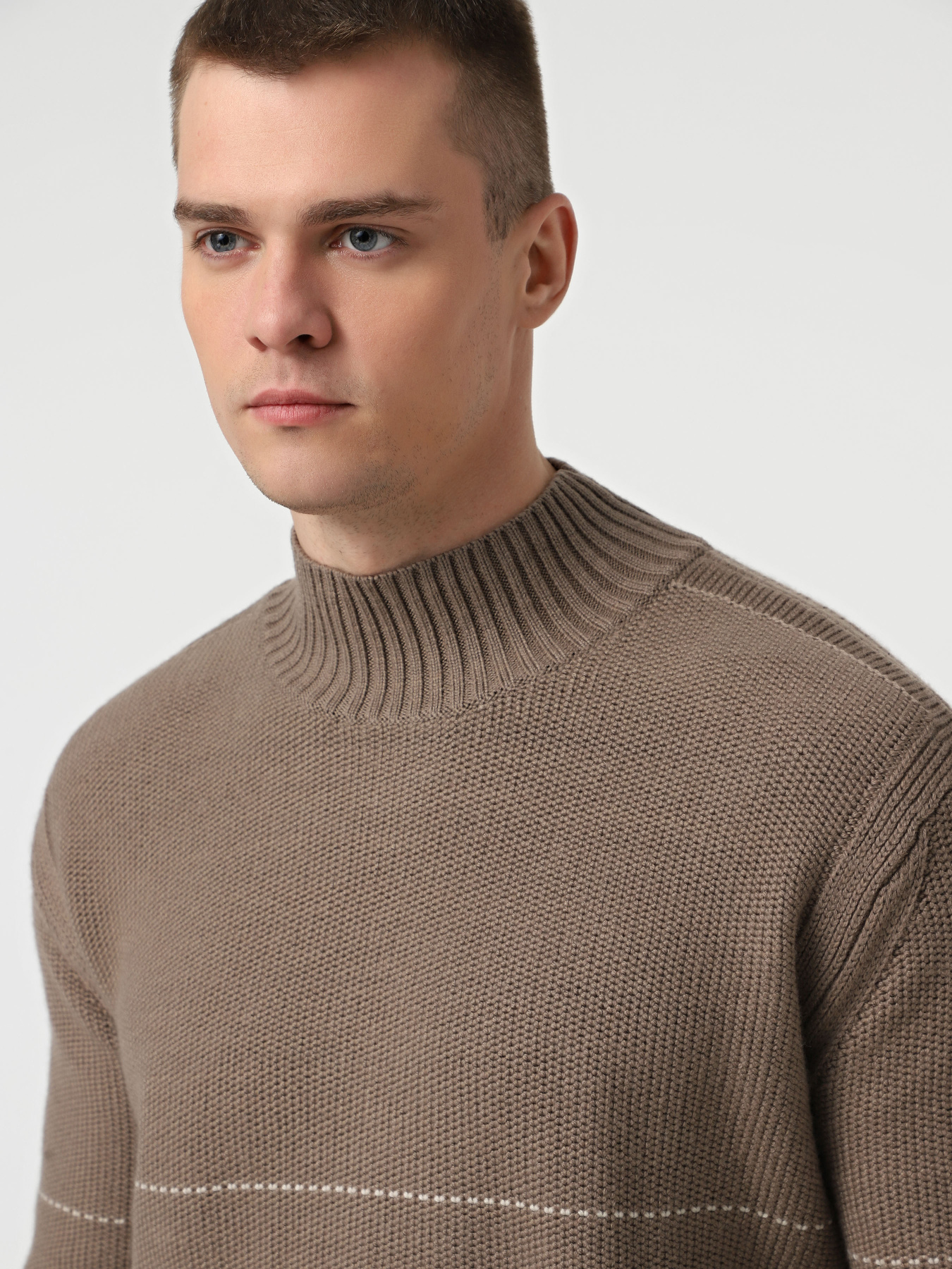 Джемпер Emporio Armani модель EM002024-AF18103-U6189 Джемпер Emporio Armani модель EM002024-AF18103-U6189 Фото