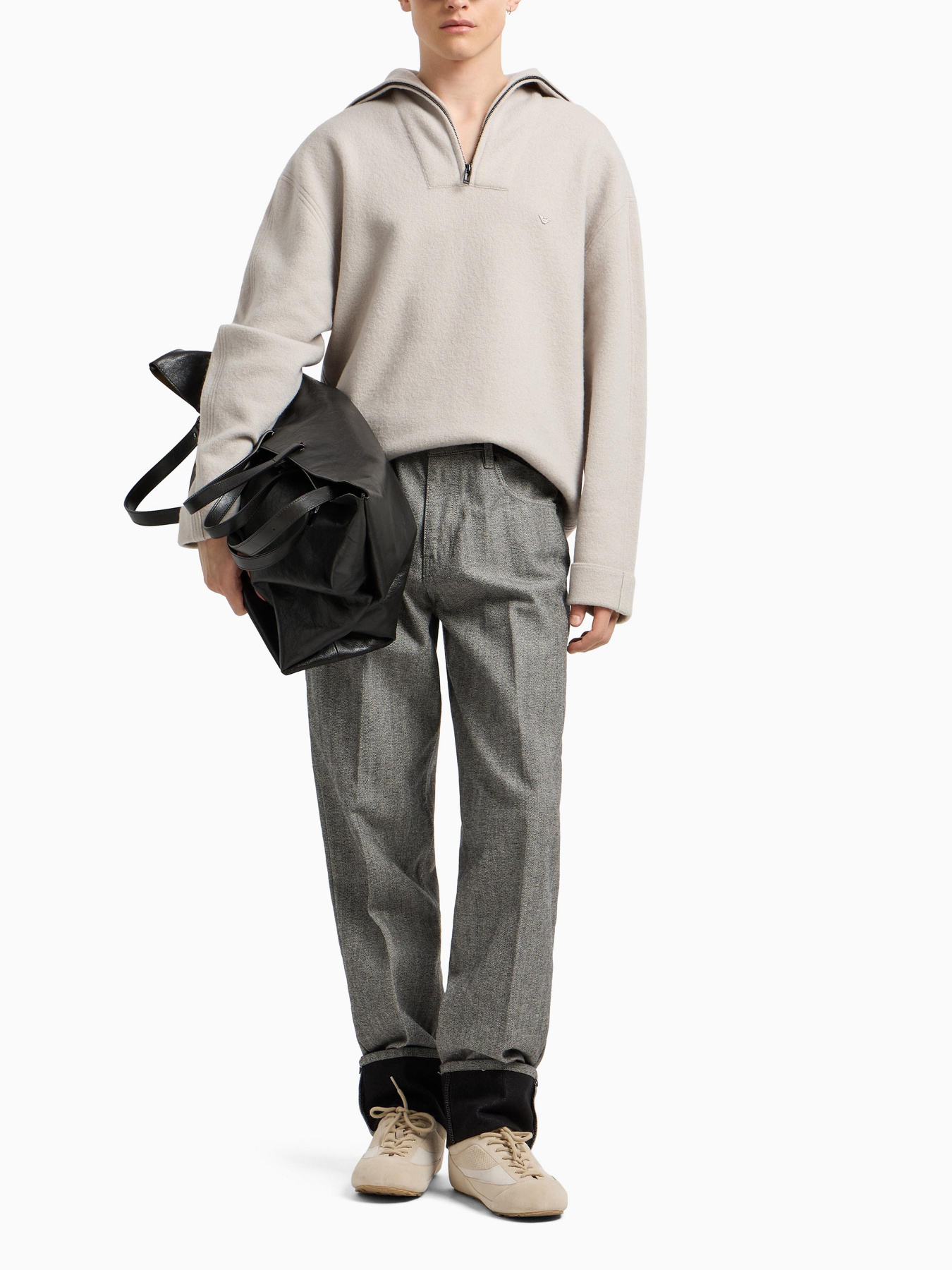 Джемпер Emporio Armani модель EM002052-AF18104-U8140 Фото