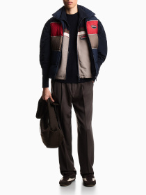 Джемпер Emporio Armani модель EM002635-AF18234-UB118 Фото