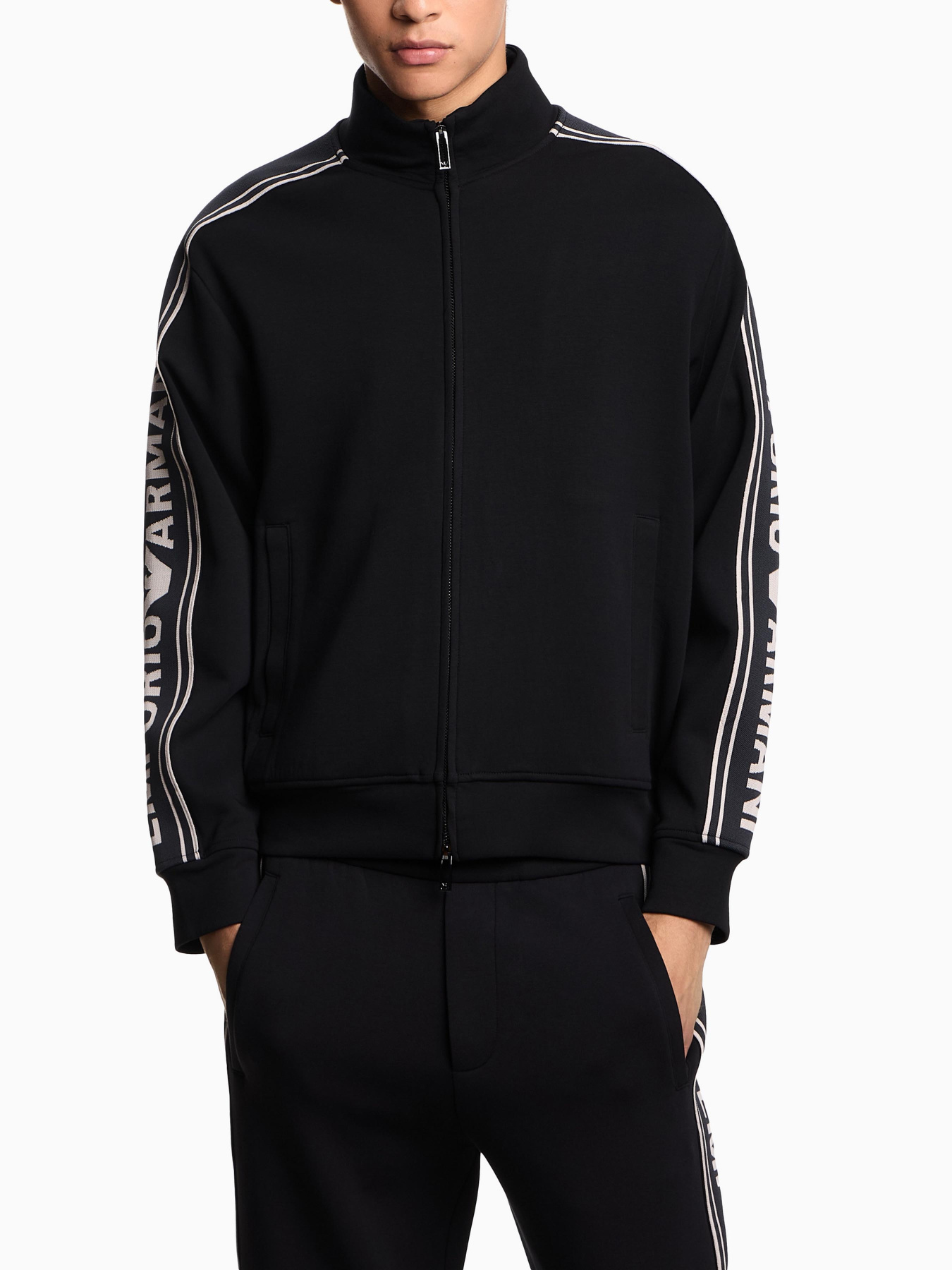 Кофта Emporio Armani модель EM002913-AF10013-UC001 Фото