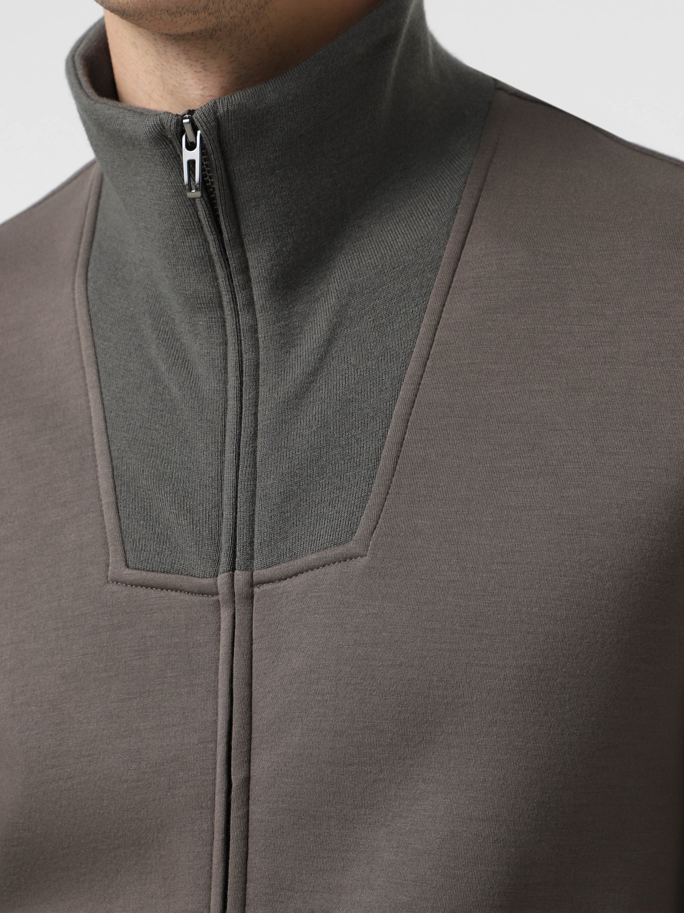 Кофта Emporio Armani модель EM003053-AF17545-U8143 Фото