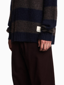 Джемпер Emporio Armani модель EM002495-AF16996-MB042 Фото