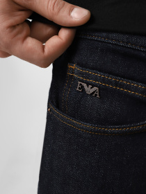 Прямые джинсы Emporio Armani модель EM001370-AF19390-MB001 Прямые джинсы Emporio Armani модель EM001370-AF19390-MB001 Фото