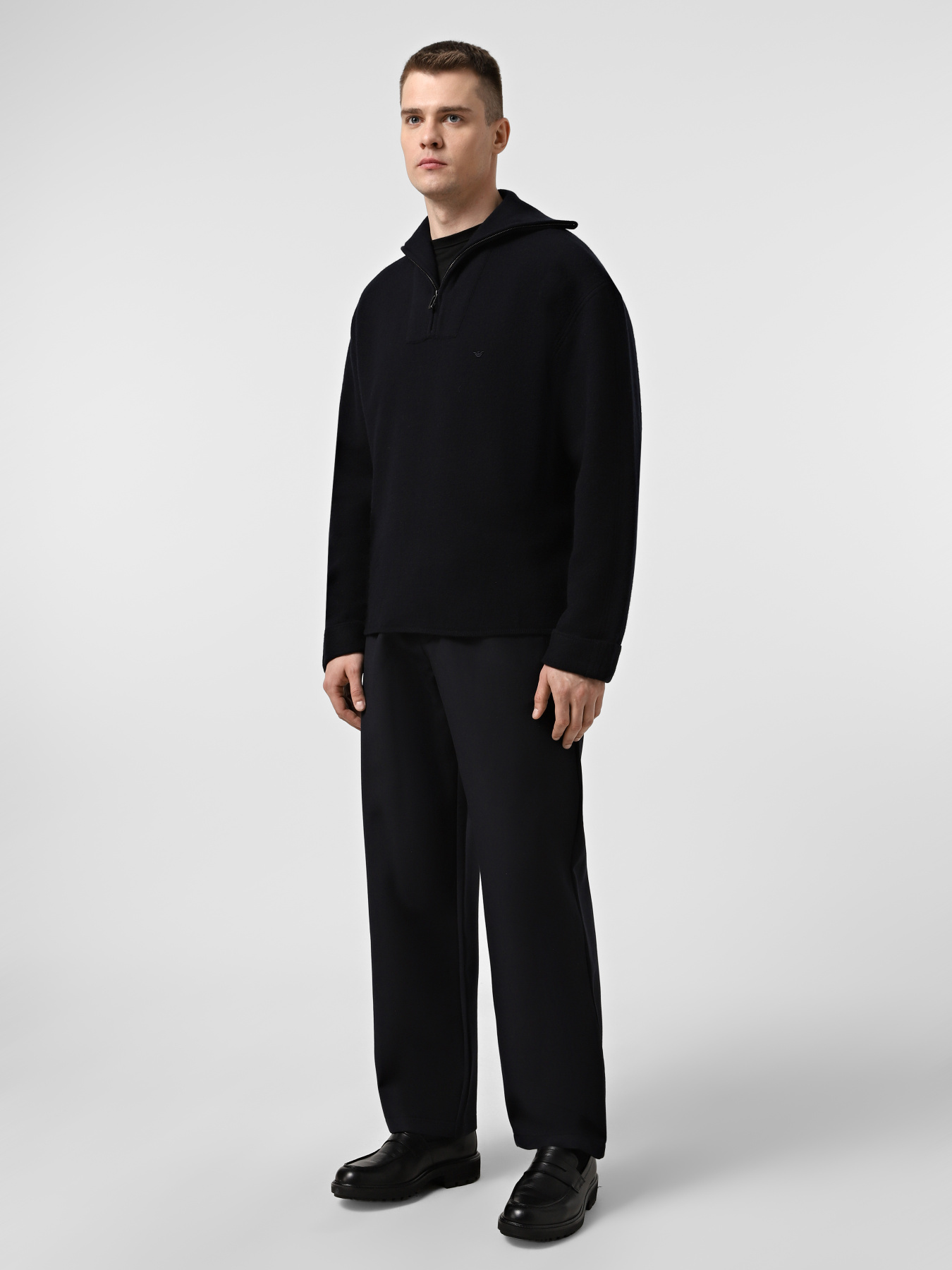 Джемпер Emporio Armani модель EM002052-AF18104-UB118 Фото