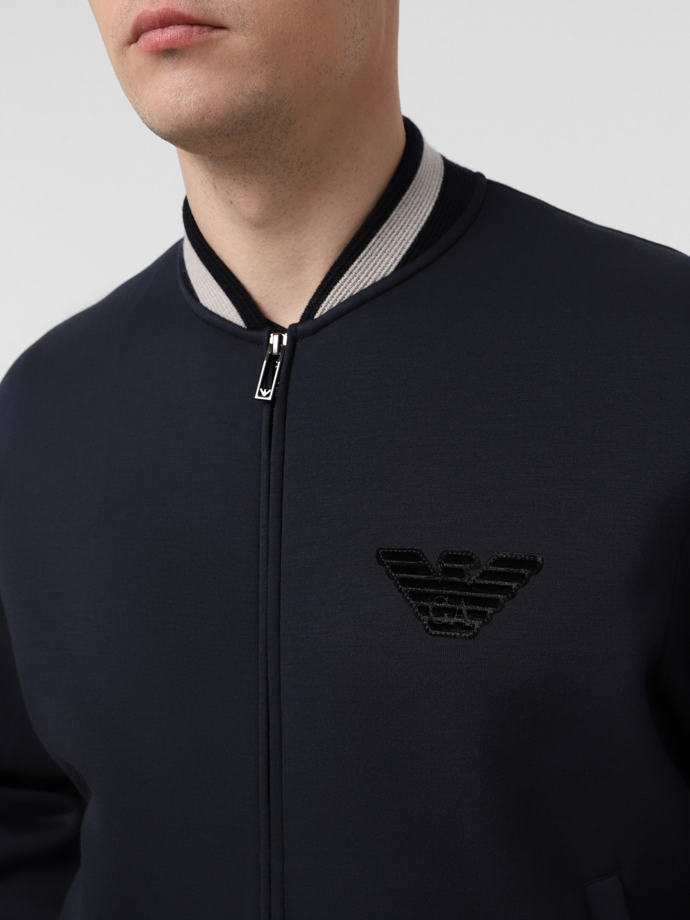 Кофта Emporio Armani модель EM002877-AF17545-UB118 Кофта Emporio Armani модель EM002877-AF17545-UB118 Фото