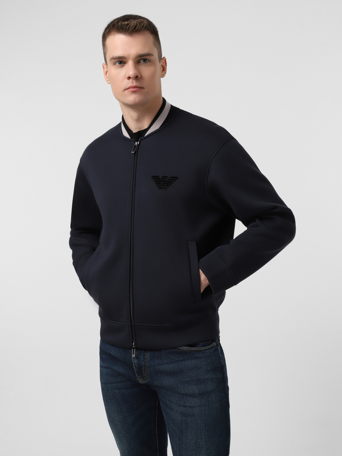 Кофта Emporio Armani модель EM002877-AF17545-UB118 Кофта Emporio Armani модель EM002877-AF17545-UB118 Фото