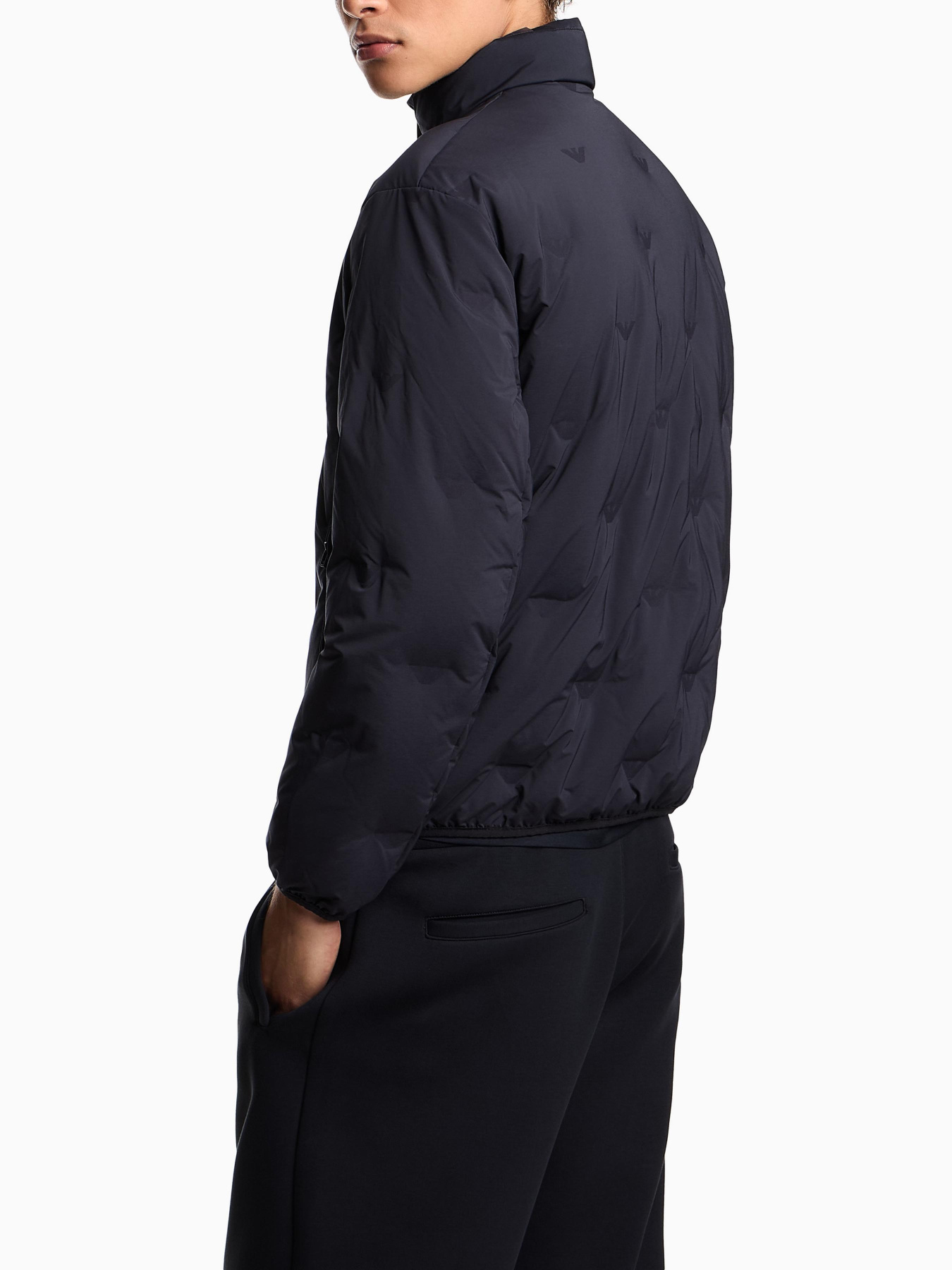 Зимняя куртка Emporio Armani модель EM003045-AF18232-UB118 Фото