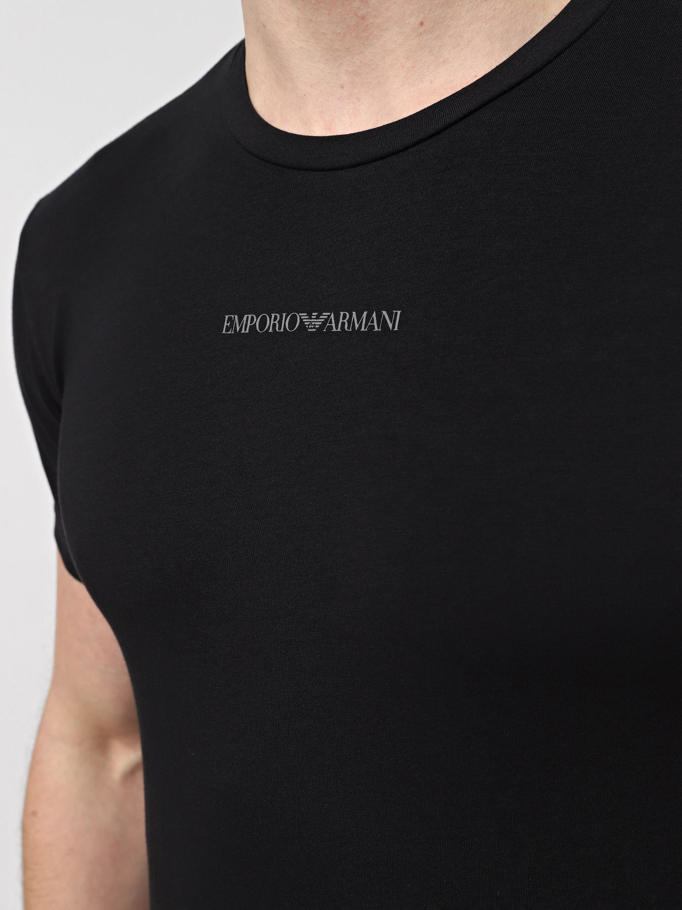 Набор футболок Emporio Armani модель EM000391-AF16115-MC005 Набор футболок Emporio Armani модель EM000391-AF16115-MC005 Фото