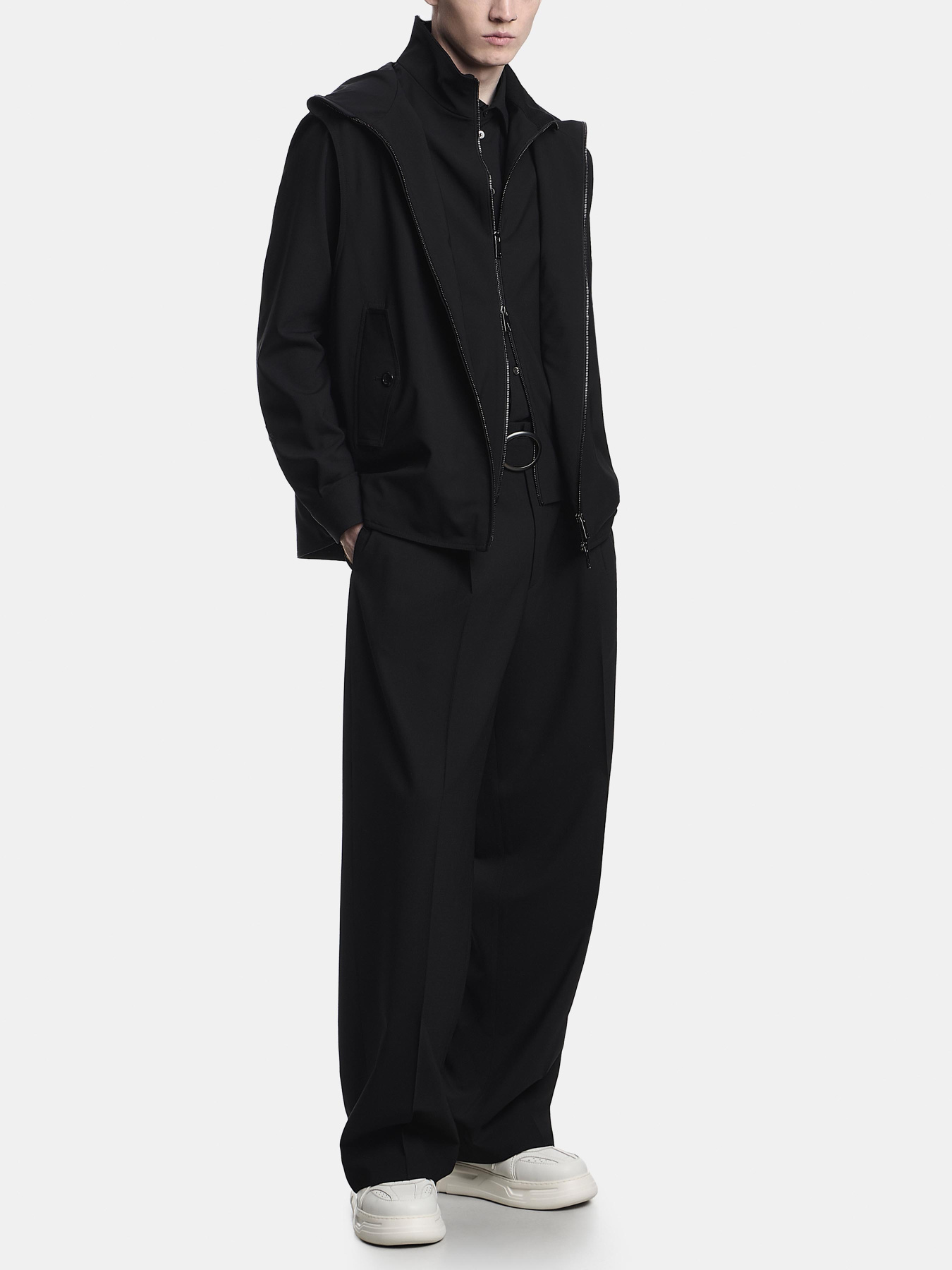 Утепленный жилет Emporio Armani модель EM004711-TE19331-UC001 Фото