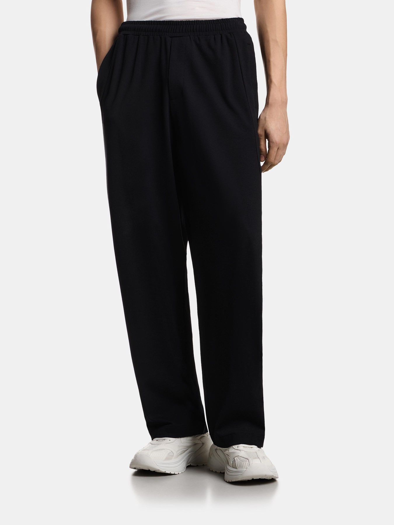 Повсякденні штани Emporio Armani модель EM004748-AF17659-UC001 Повсякденні штани Emporio Armani модель EM004748-AF17659-UC001 Фото