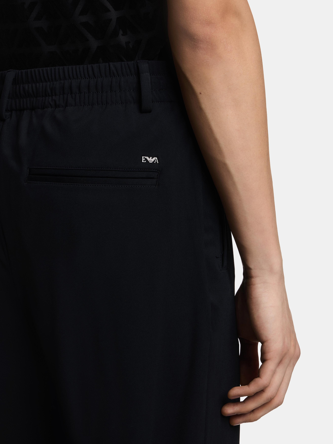 Повсякденні штани Emporio Armani модель EM004906-AF23435-UB118 Повсякденні штани Emporio Armani модель EM004906-AF23435-UB118 Фото