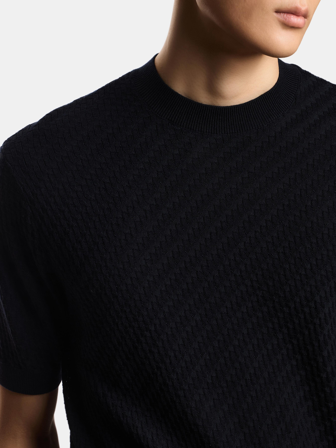 Джемпер Emporio Armani модель EM005303-AF23553-FB066 Фото