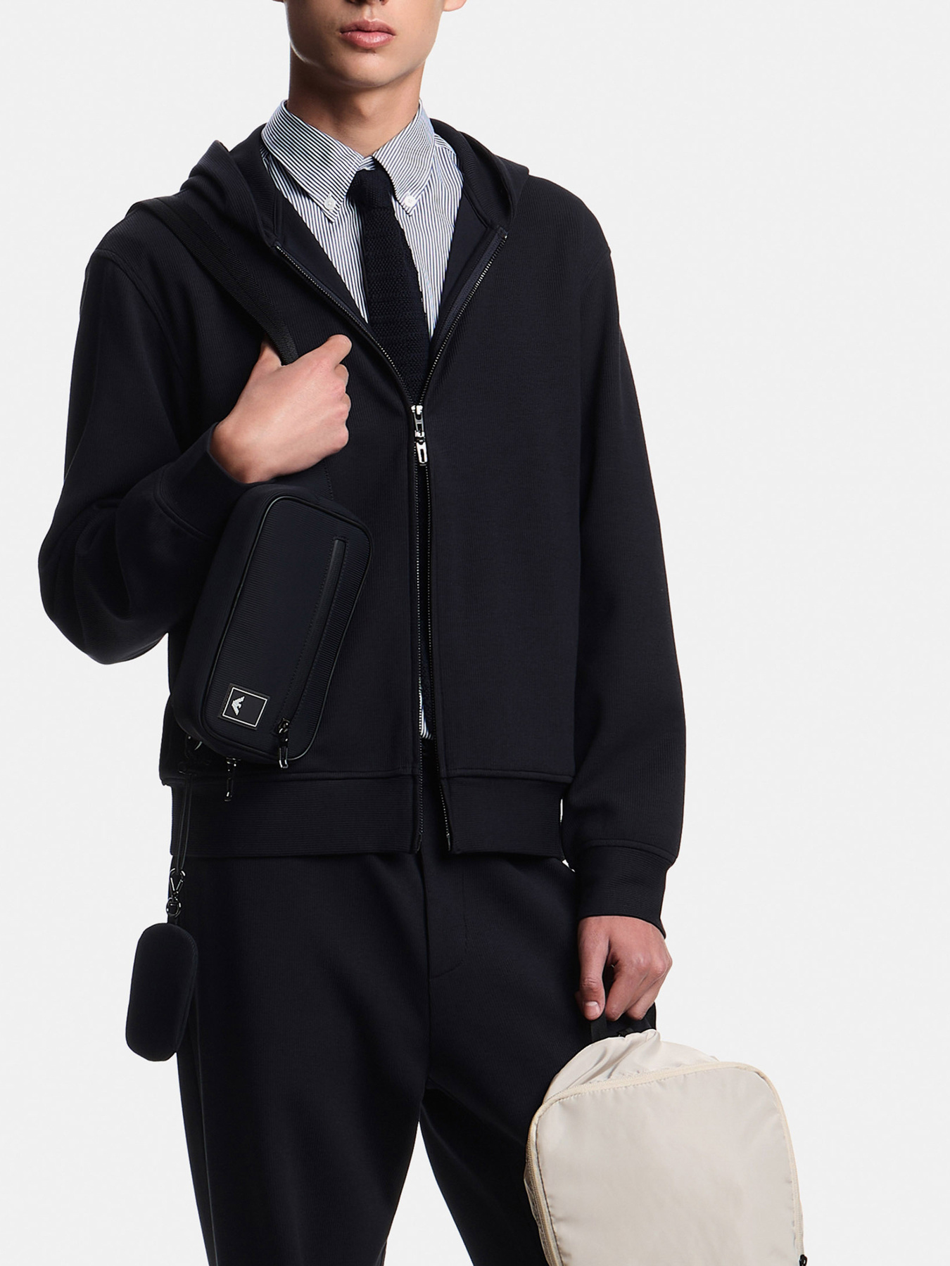 Emporio Armani модель EM004513-AF13700-FB406 Фото