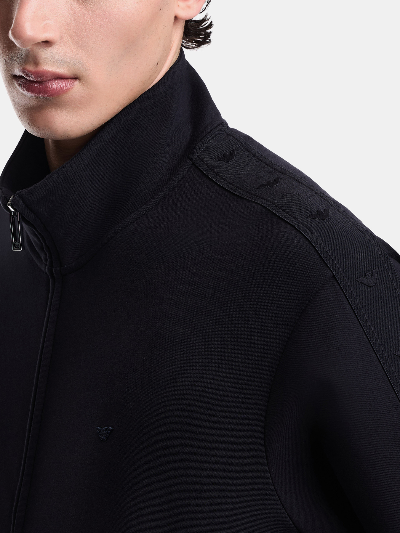 Emporio Armani модель EM005222-AF10013-UB118 Фото