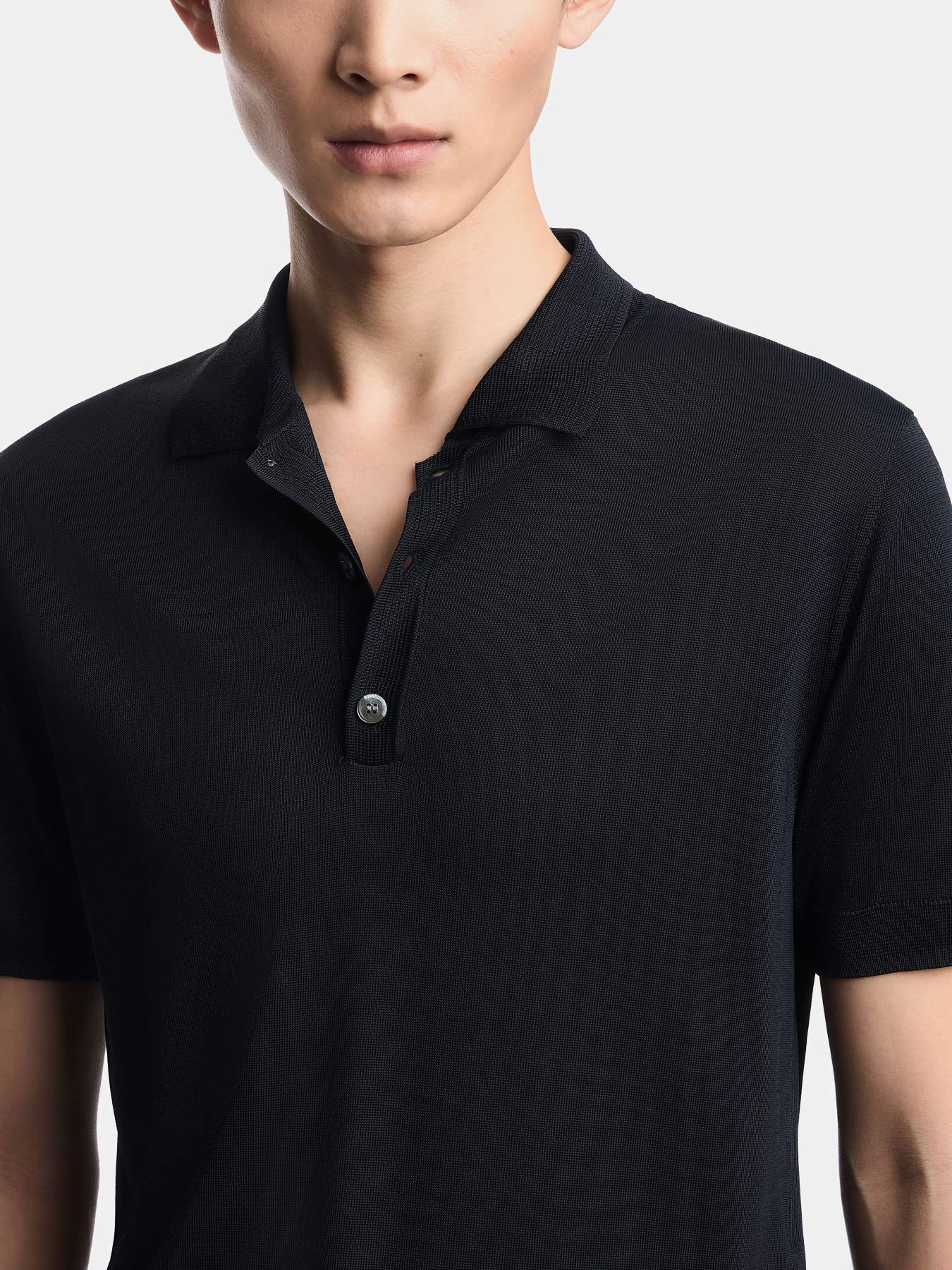 Футболки и поло Emporio Armani модель EM005709-AF25741-UB109 Фото
