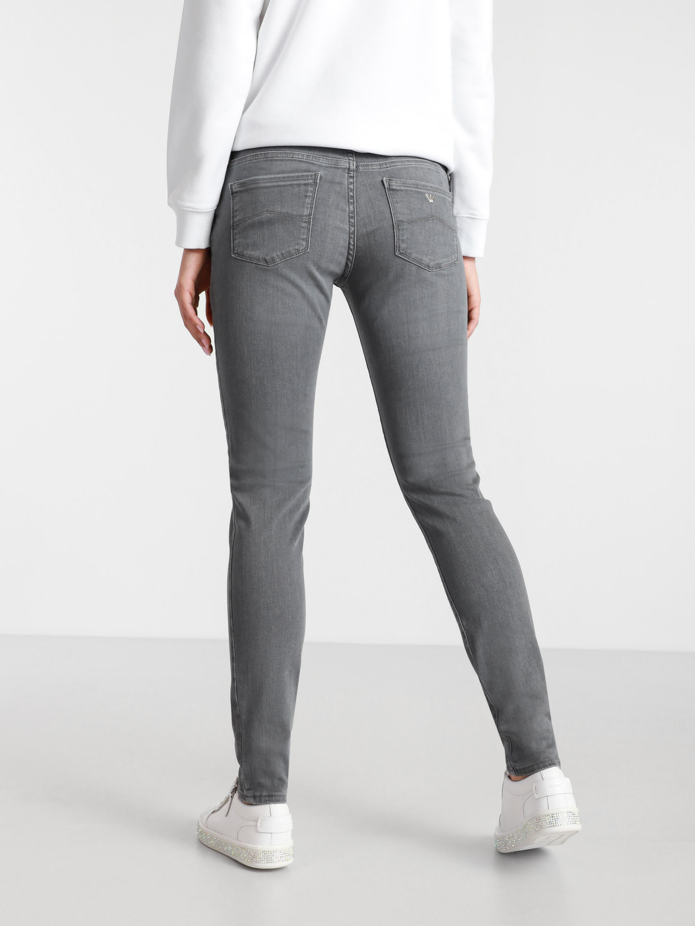 Зауженные джинсы Emporio Armani Slim модель 3K2J06-2DE9Z-0662 Фото